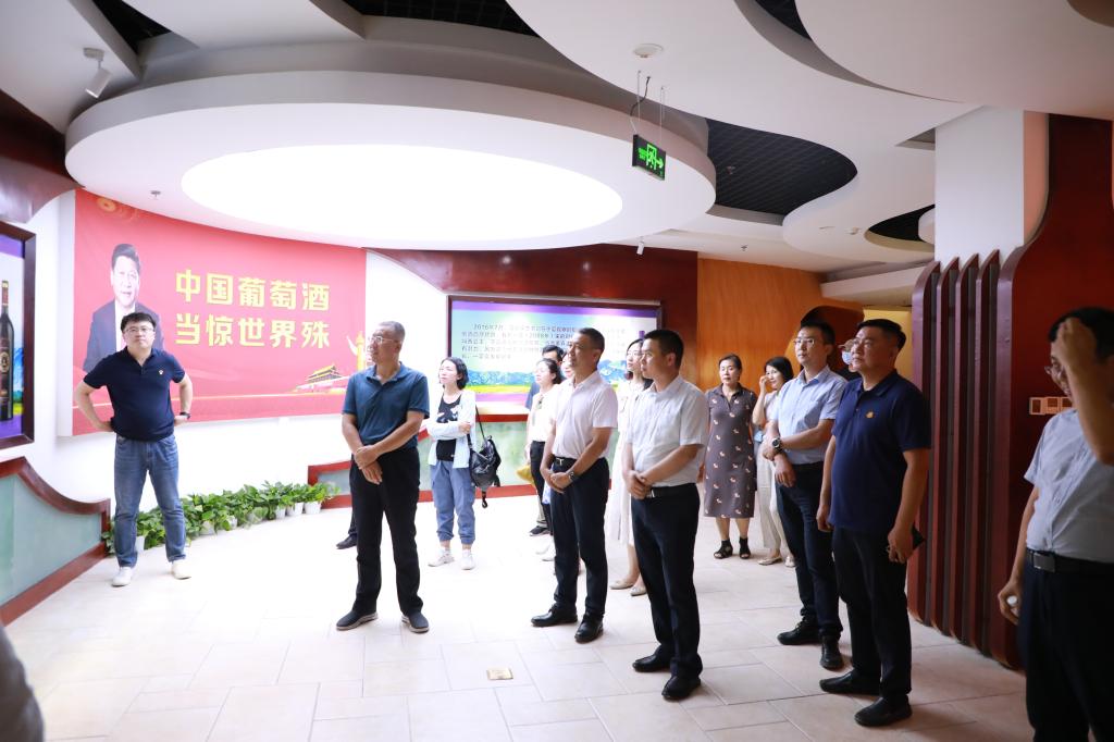 副校长陈志勇